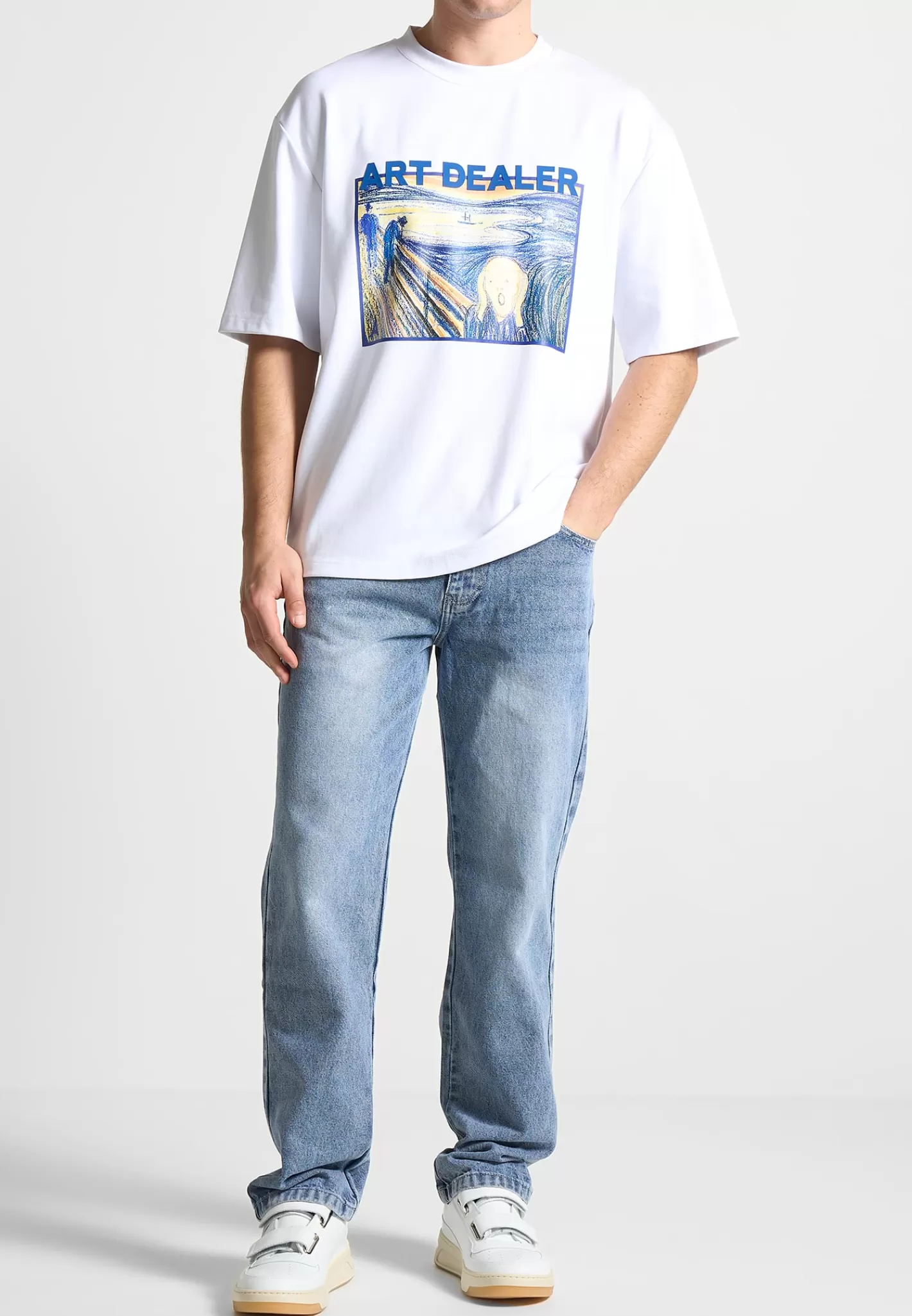 Art Dealer Graphic T-Shirt - -Manière De Voir Cheap