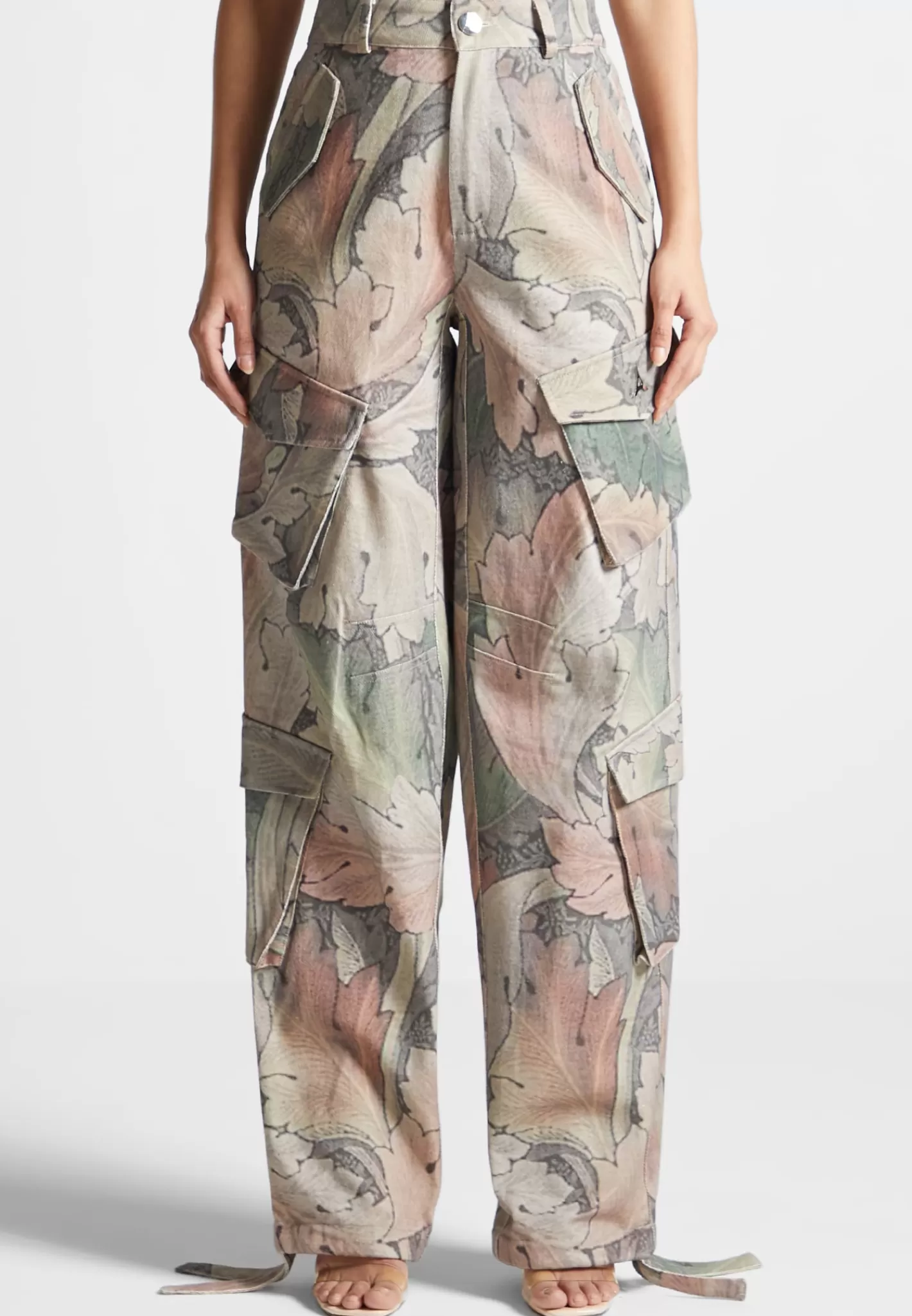 High Waisted Renaissance Camo Cargo Pants - -Manière De Voir Best Sale