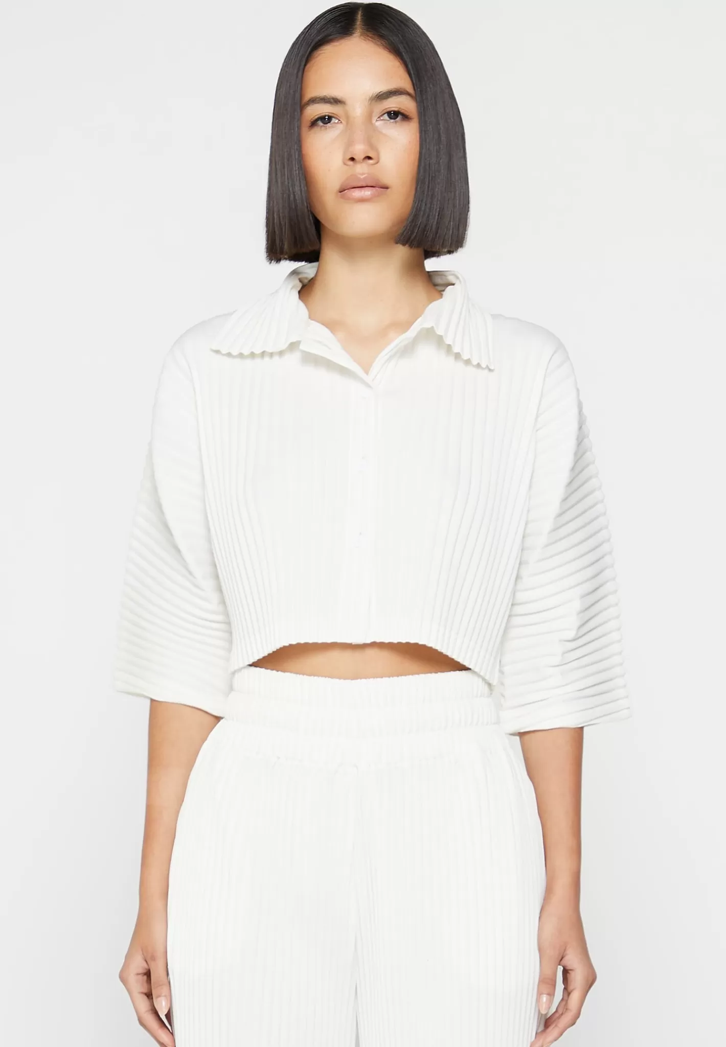 Pleated Cropped Shirt - Off White-Manière De Voir Clearance