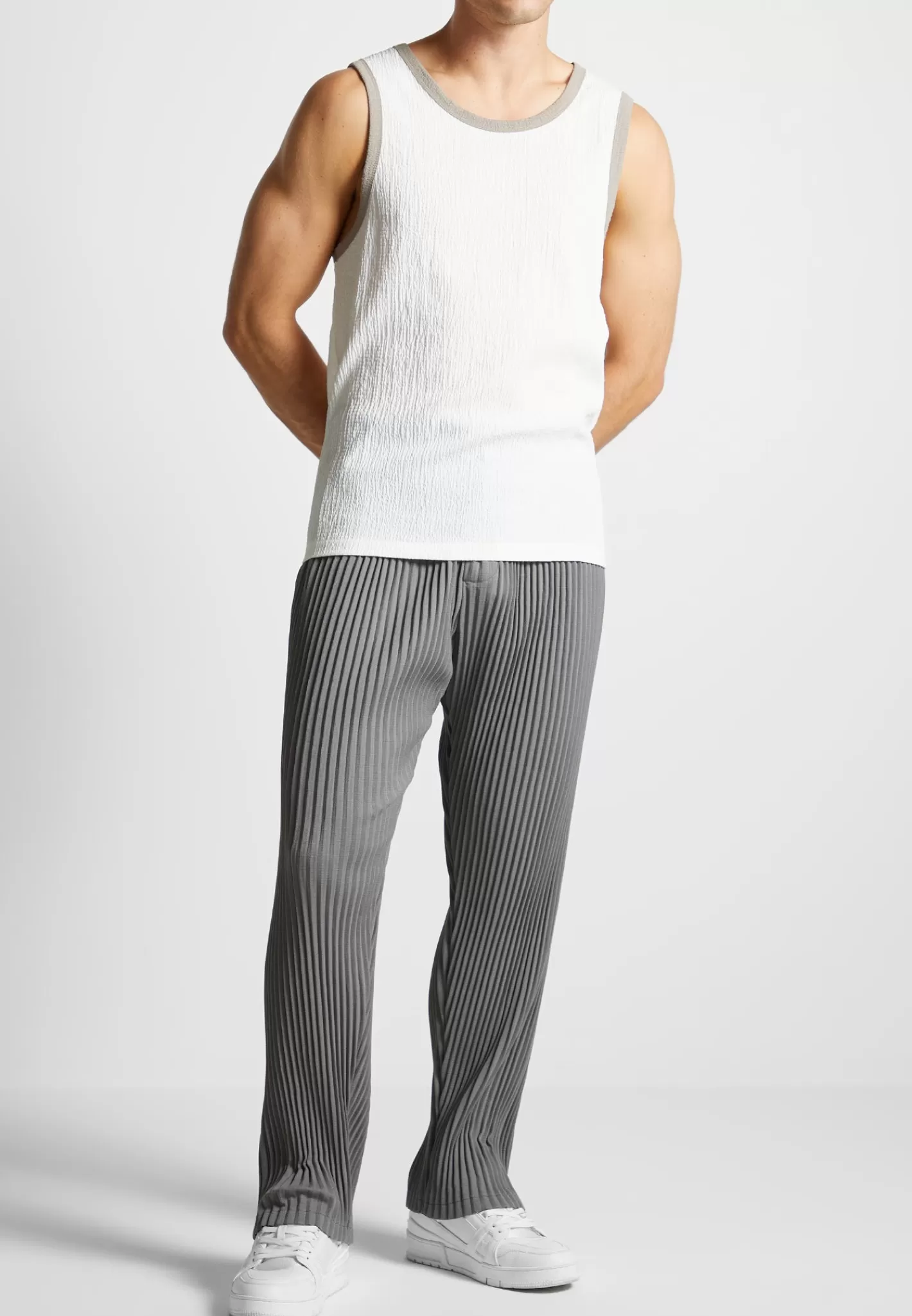 Pleated Trousers - -Manière De Voir Clearance