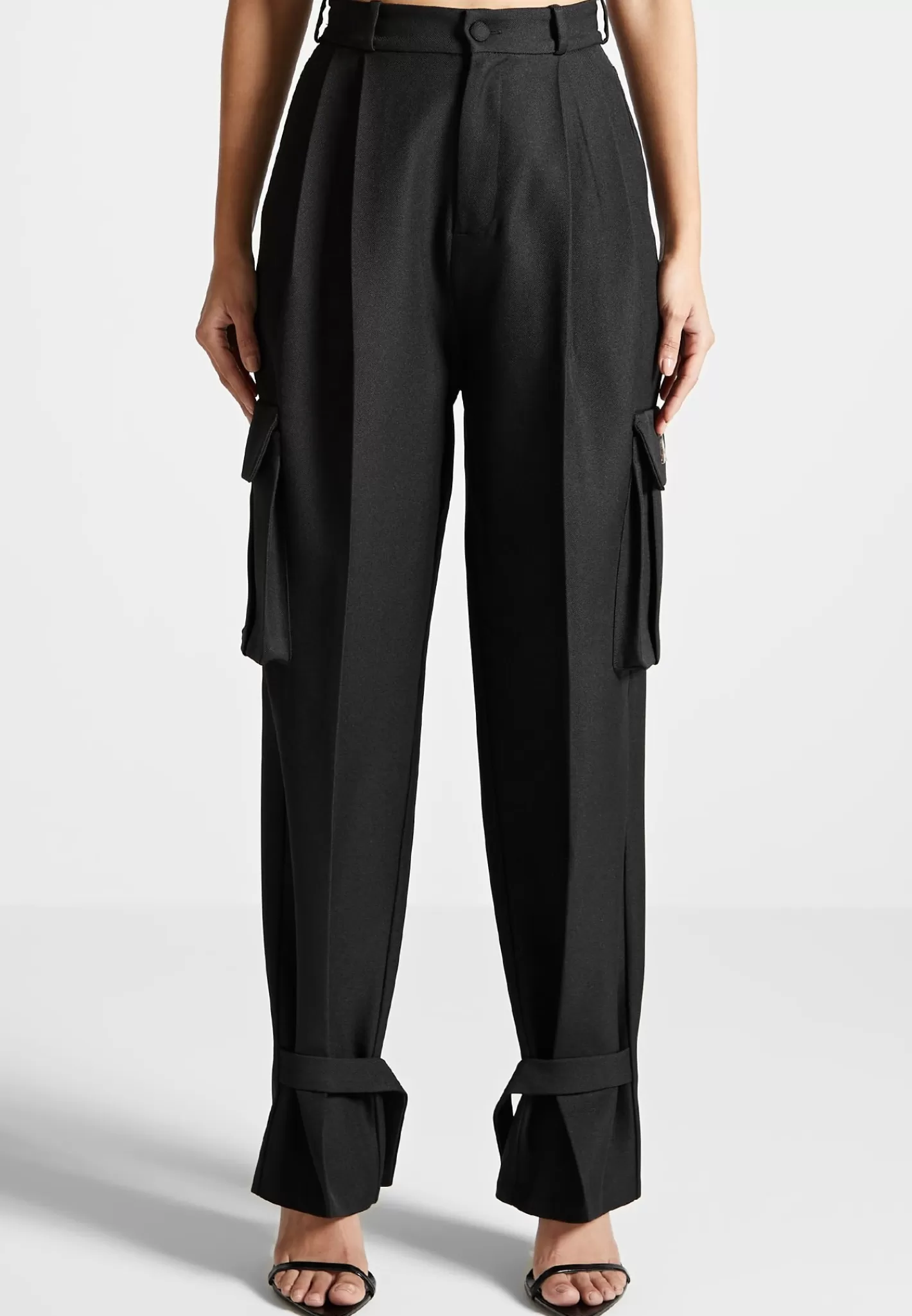 Tailored Pleated Cargo Trousers - -Manière De Voir New